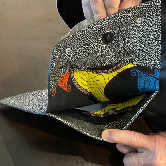 Clutch - Picture 2 of 2